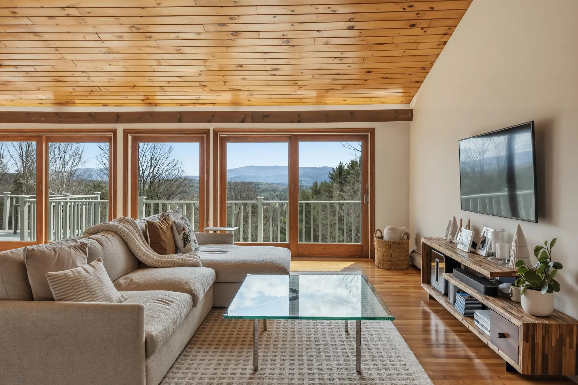 746 Pattrell Road Norwich VT 05055