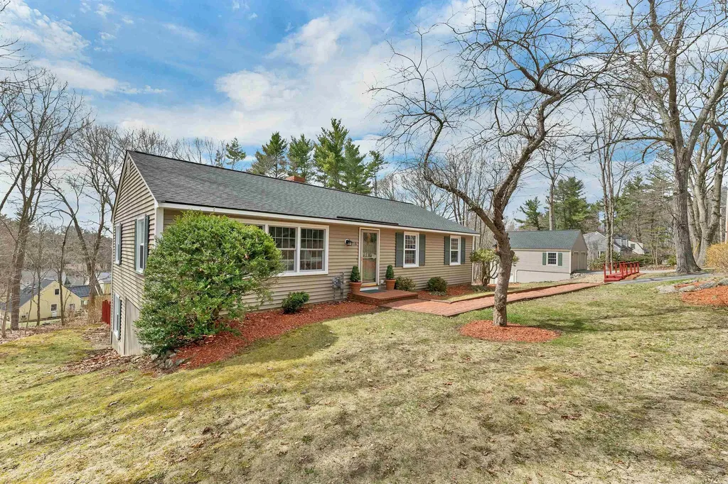 716 Exeter Road Hampton NH 03842