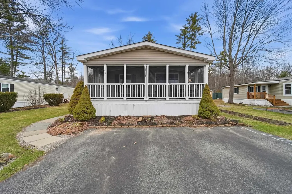 36 N Emperor Drive Concord NH 03303