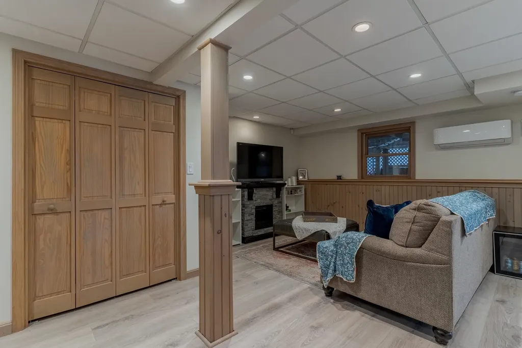 37 Alexander Drive Hampton NH 03842