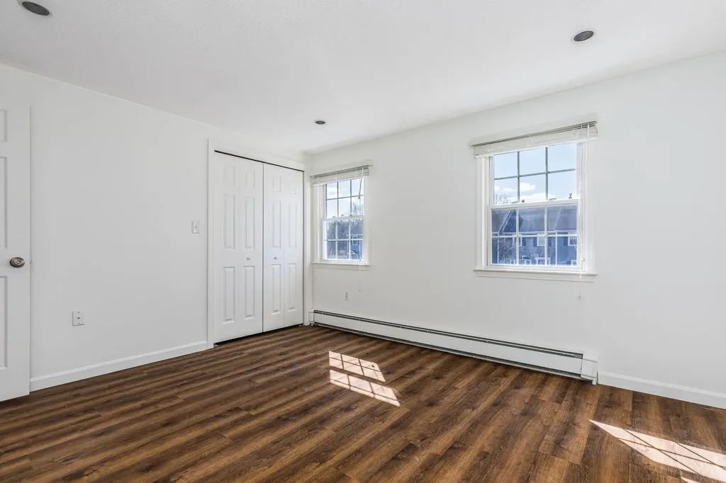 1275 Maplewood Avenue Portsmouth NH 03833