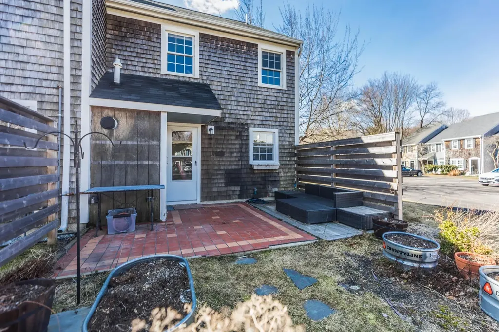 1275 Maplewood Avenue Portsmouth NH 03833