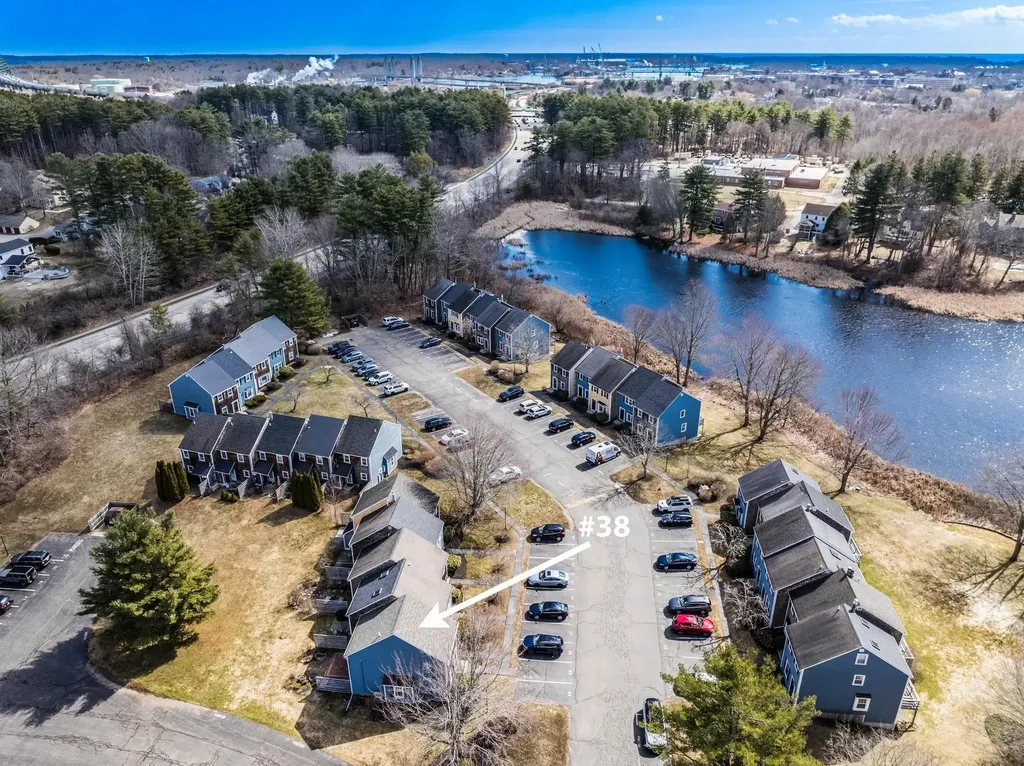 1275 Maplewood Avenue Portsmouth NH 03833