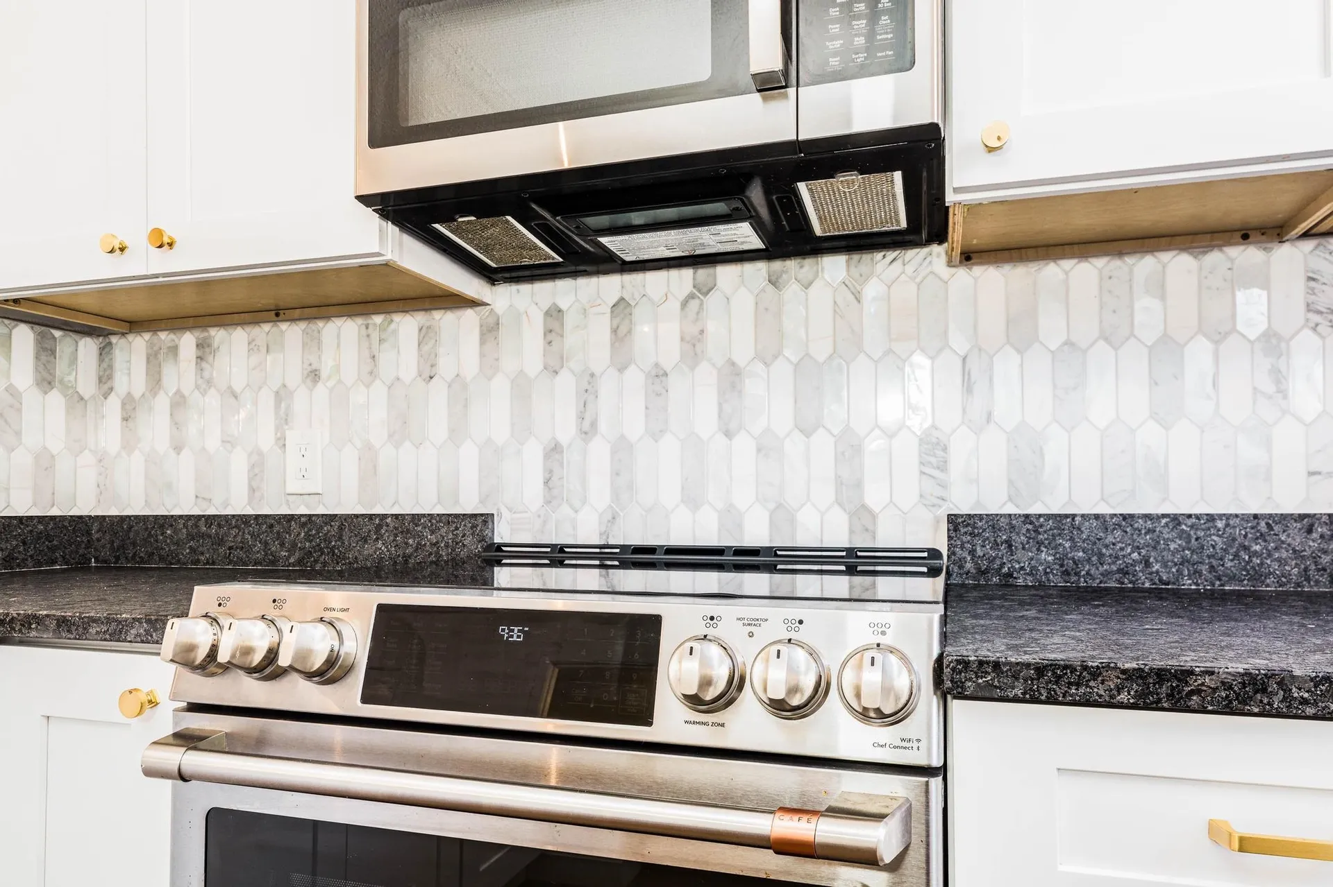 1275 Maplewood Avenue Portsmouth NH 03833