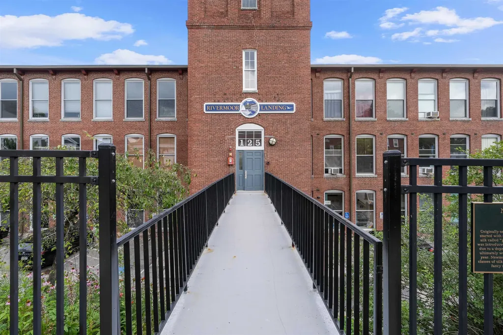 125 Main Street Newmarket NH 03857