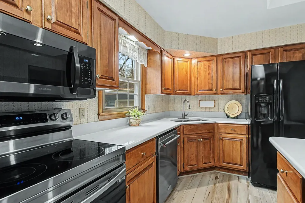 6 Clover Street South Burlington VT 05403