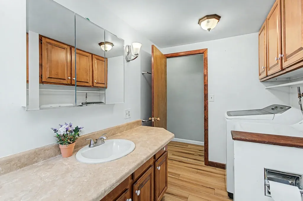 6 Clover Street South Burlington VT 05403