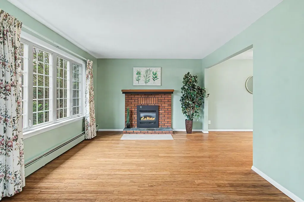 6 Clover Street South Burlington VT 05403
