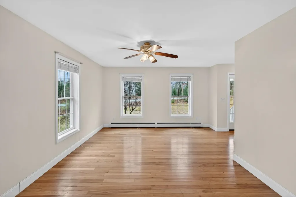 15 Scribner Road Fremont NH 03044