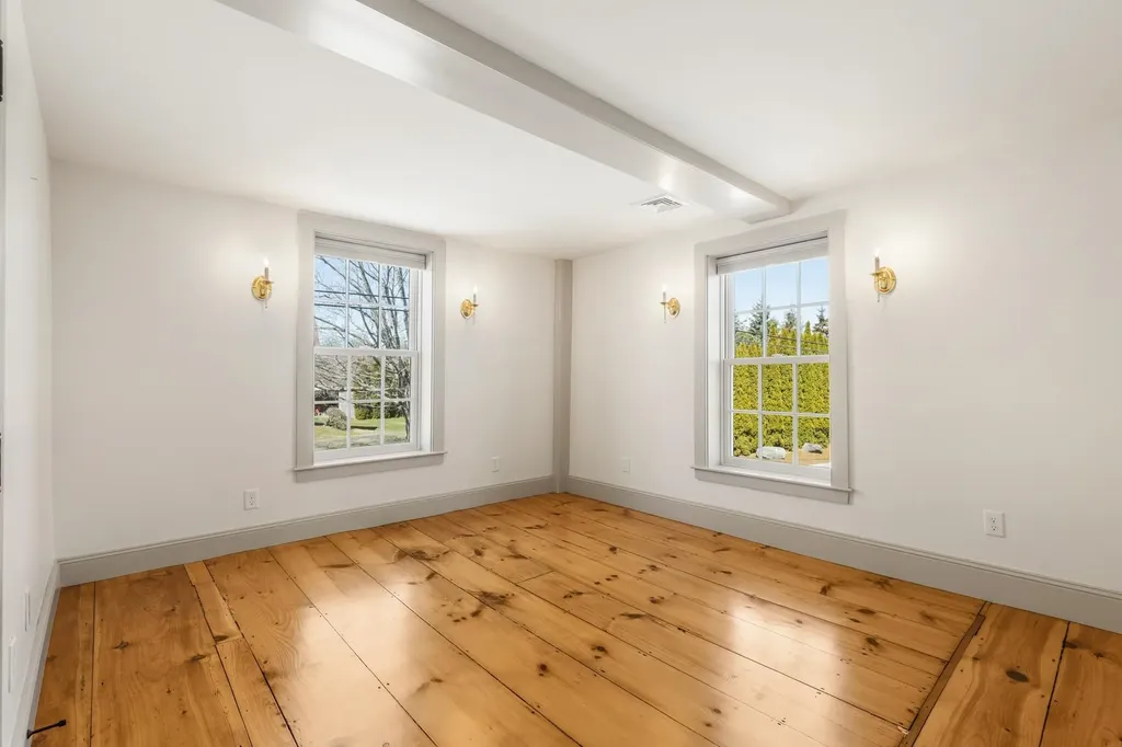 24 Great Bay Road Greenland NH 03840