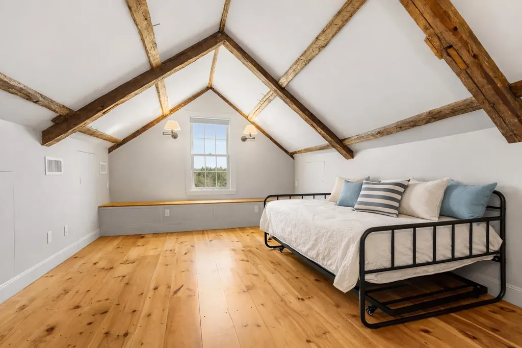 24 Great Bay Road Greenland NH 03840