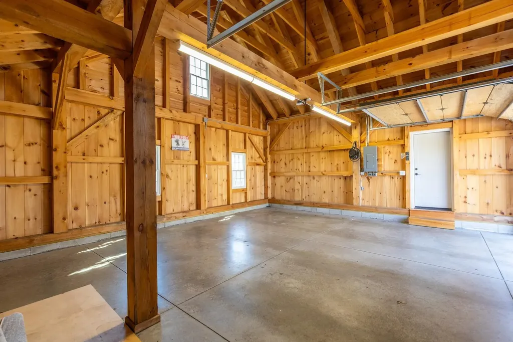 24 Great Bay Road Greenland NH 03840