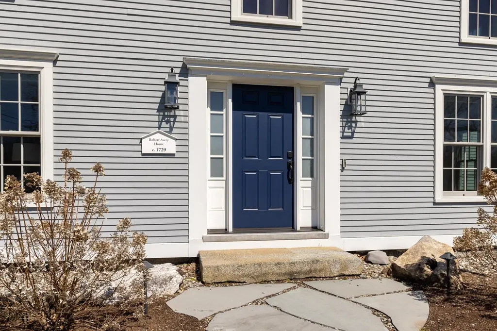 24 Great Bay Road Greenland NH 03840