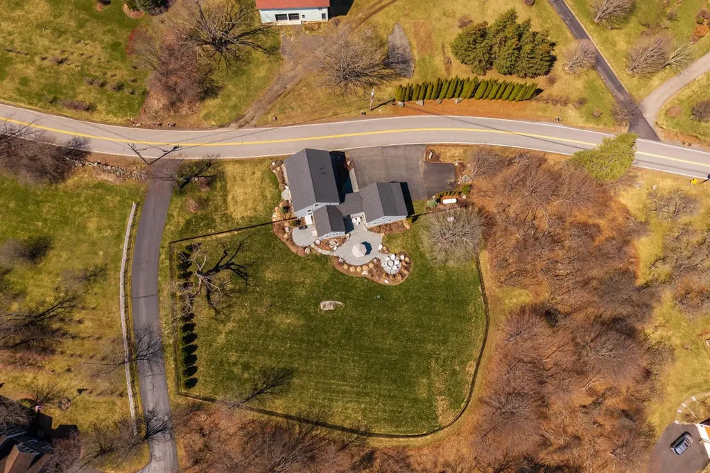 24 Great Bay Road Greenland NH 03840