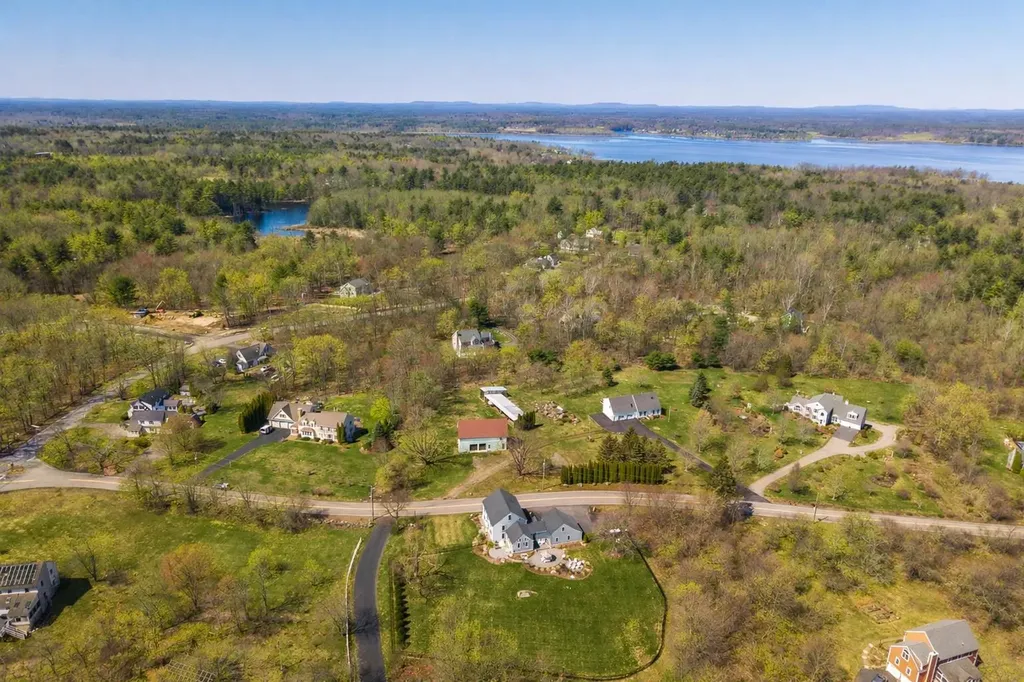 24 Great Bay Road Greenland NH 03840