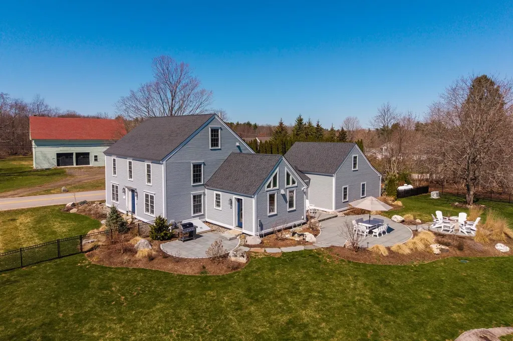 24 Great Bay Road Greenland NH 03840