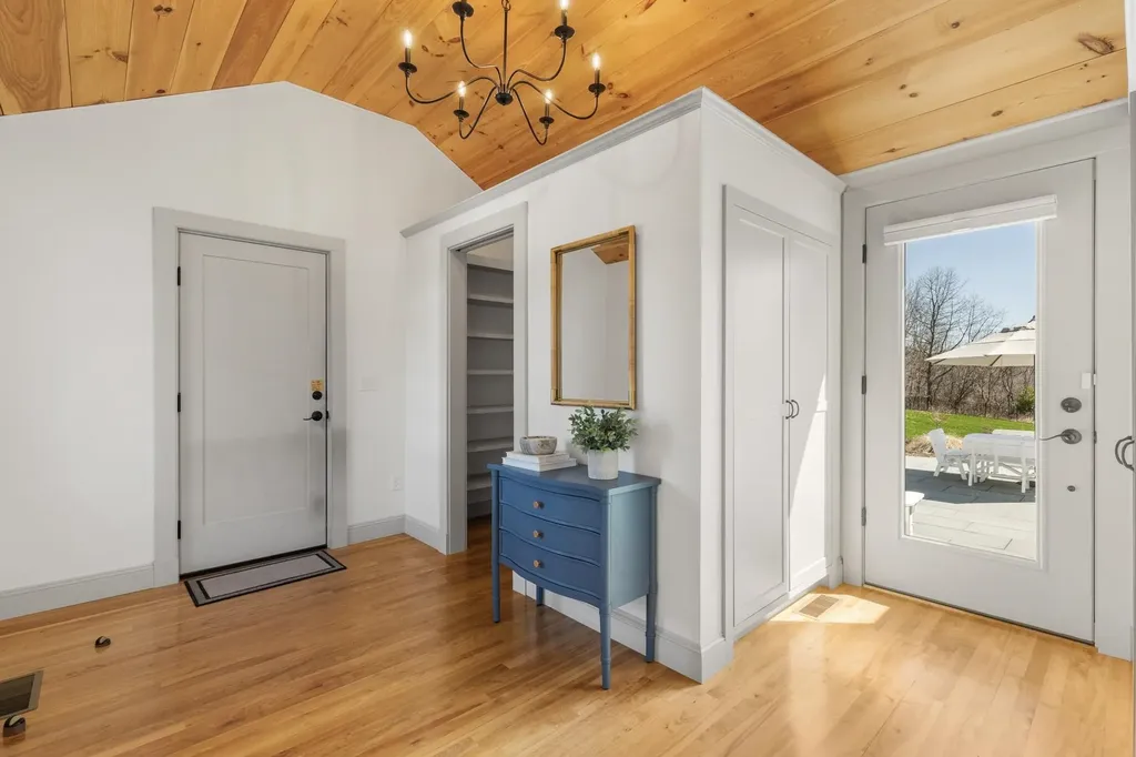 24 Great Bay Road Greenland NH 03840