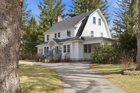 119 School Street Tilton NH 03276