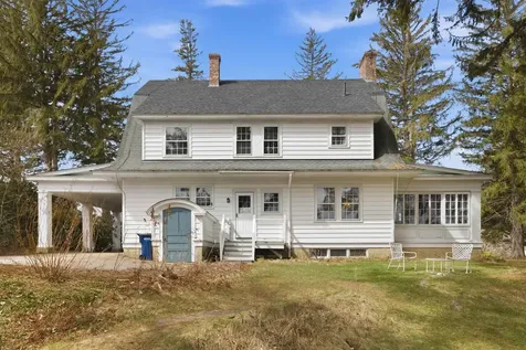 119 School Street Tilton NH 03276