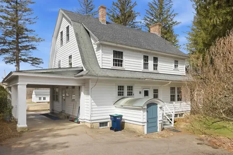 119 School Street Tilton NH 03276