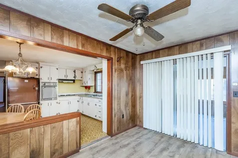 37 Iris Avenue Salem NH 03079