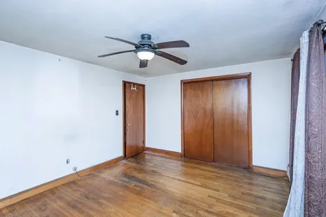 37 Iris Avenue Salem NH 03079