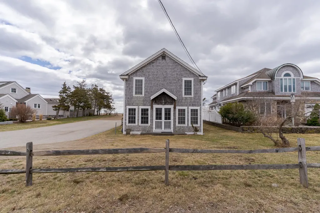 5 Ocean Boulevard North Hampton NH 03862