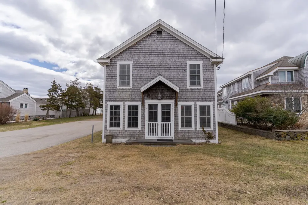 5 Ocean Boulevard North Hampton NH 03862