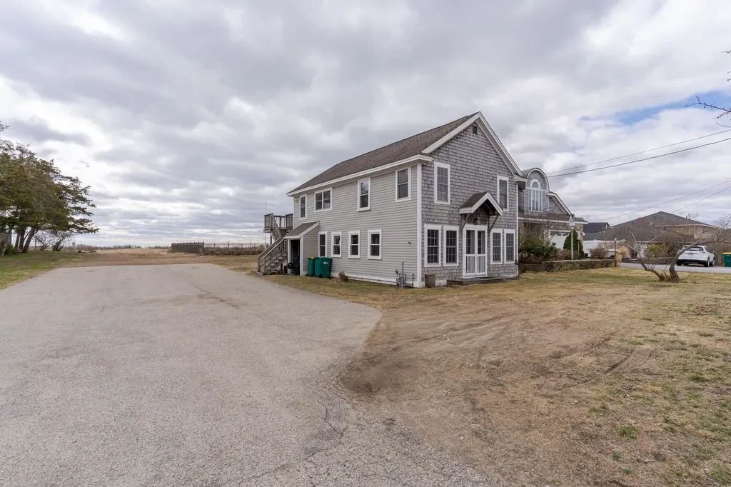 5 Ocean Boulevard North Hampton NH 03862
