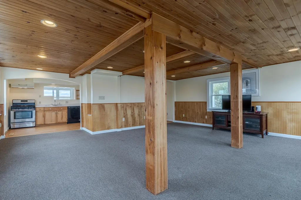 5 Ocean Boulevard North Hampton NH 03862