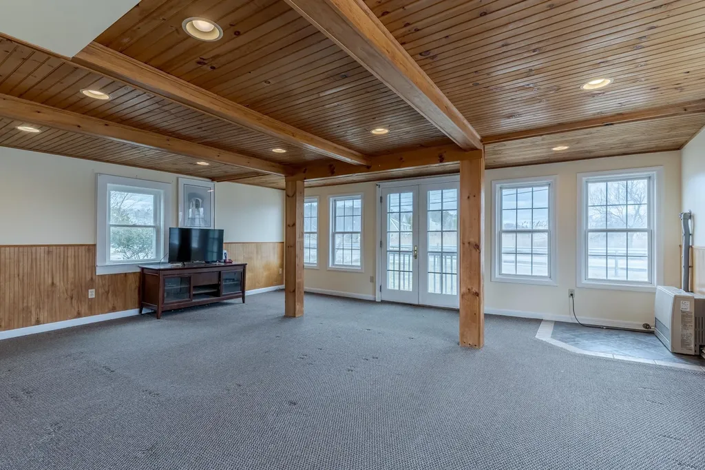 5 Ocean Boulevard North Hampton NH 03862