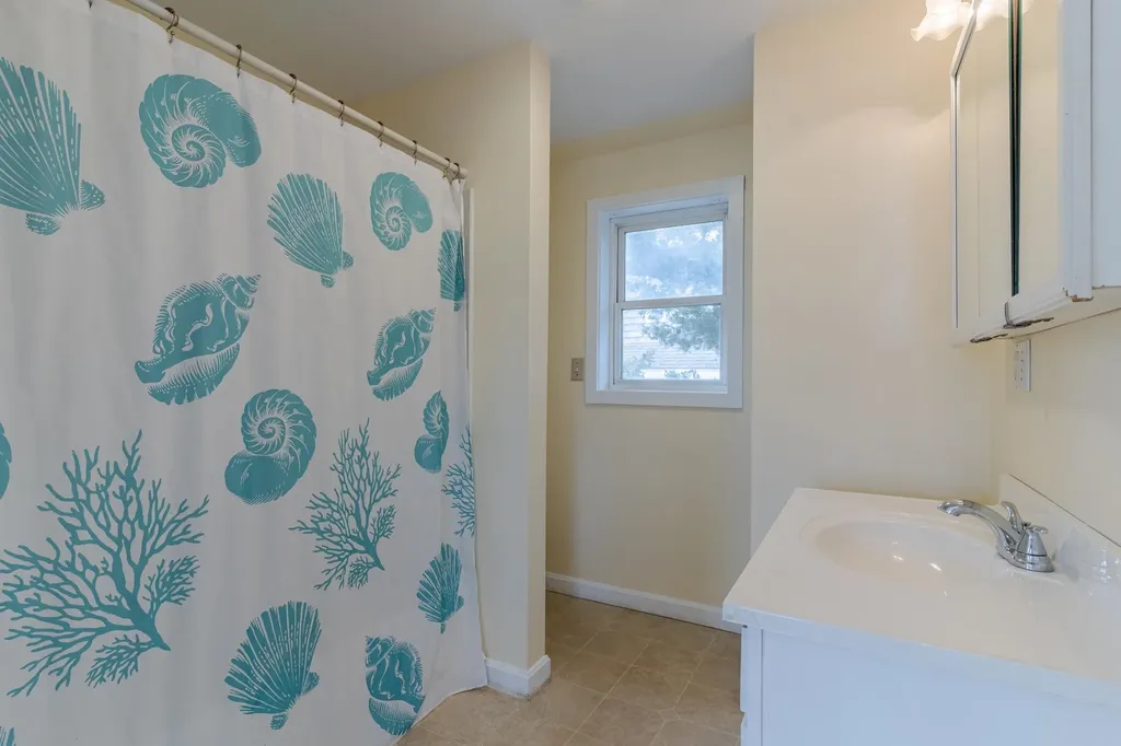 5 Ocean Boulevard North Hampton NH 03862