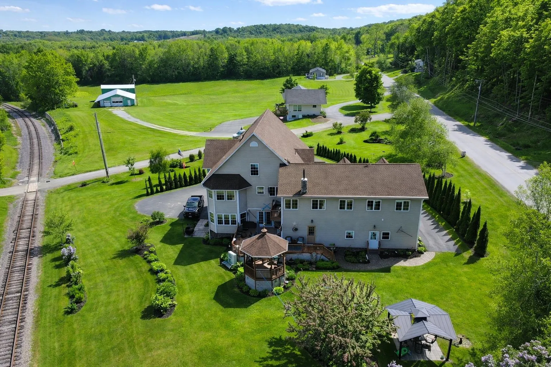 29 Campbell Road Newport City VT 05855