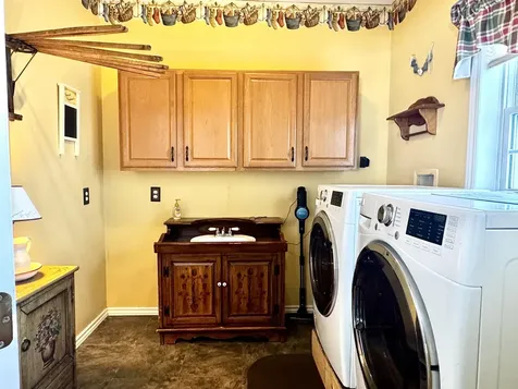 29 Campbell Road Newport City VT 05855