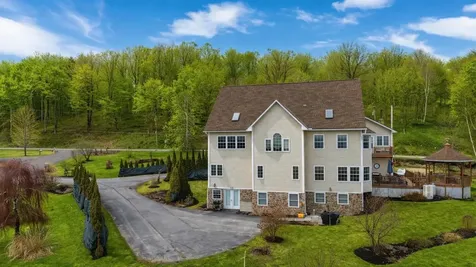 29 Campbell Road Newport City VT 05855