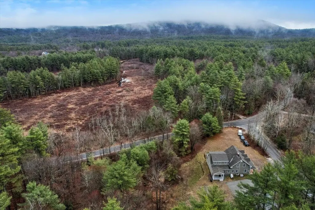 10 Mountain Road Greenfield NH 03047