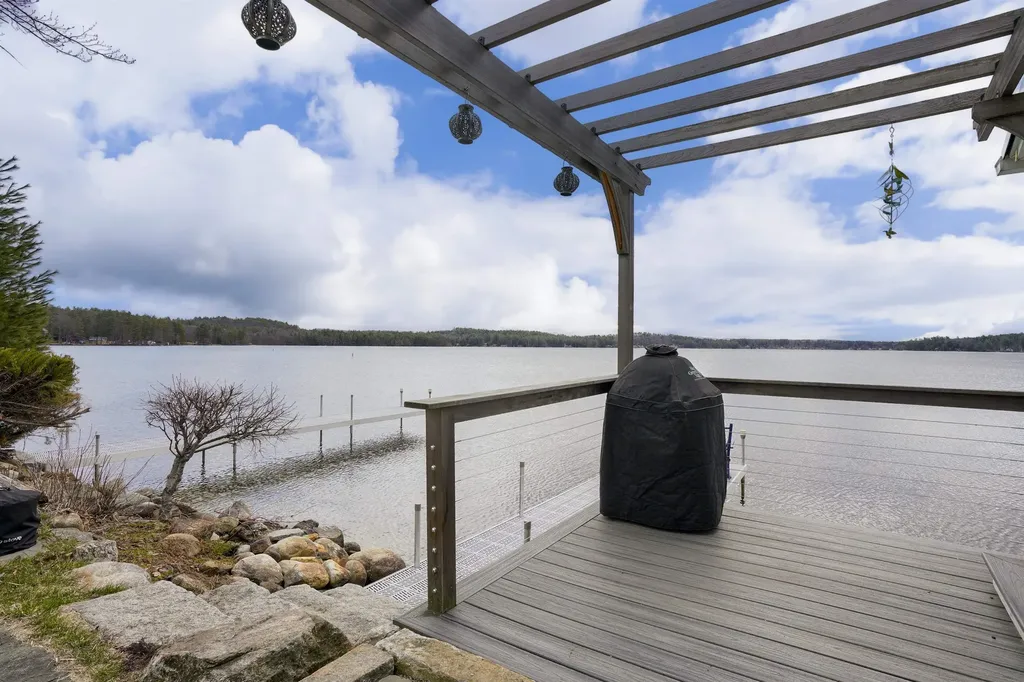 174-175 Lake Shore Drive Franklin NH 03235