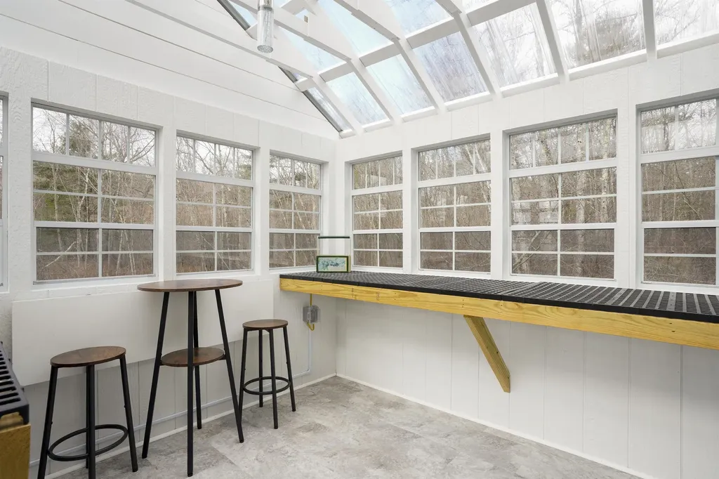 174-175 Lake Shore Drive Franklin NH 03235