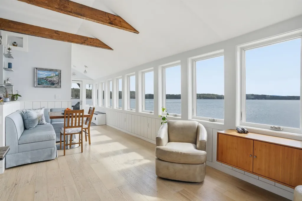 174-175 Lake Shore Drive Franklin NH 03235