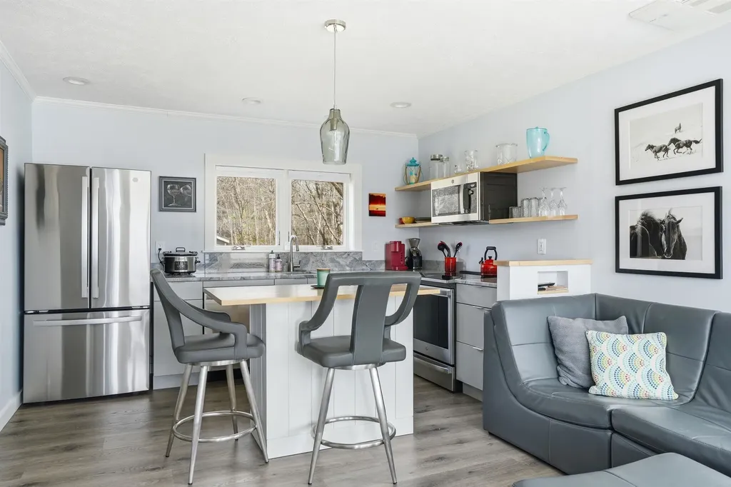 174-175 Lake Shore Drive Franklin NH 03235