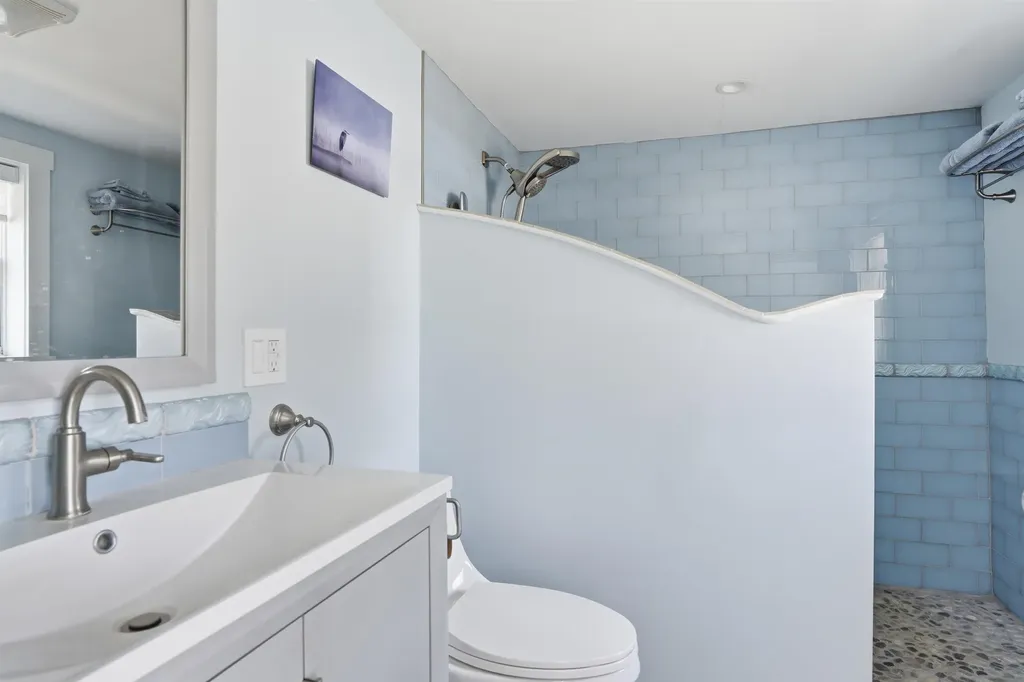 174-175 Lake Shore Drive Franklin NH 03235