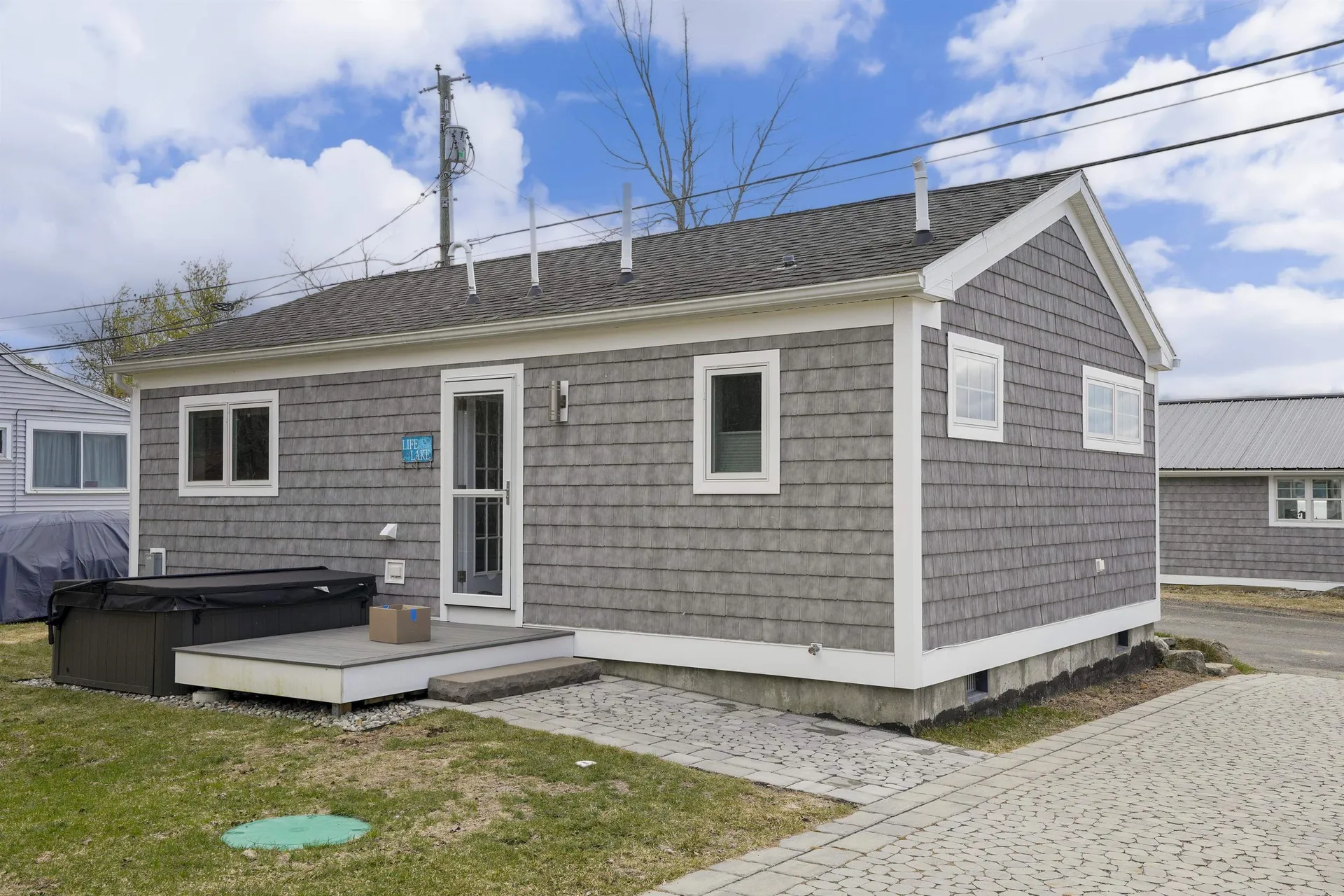 174-175 Lake Shore Drive Franklin NH 03235