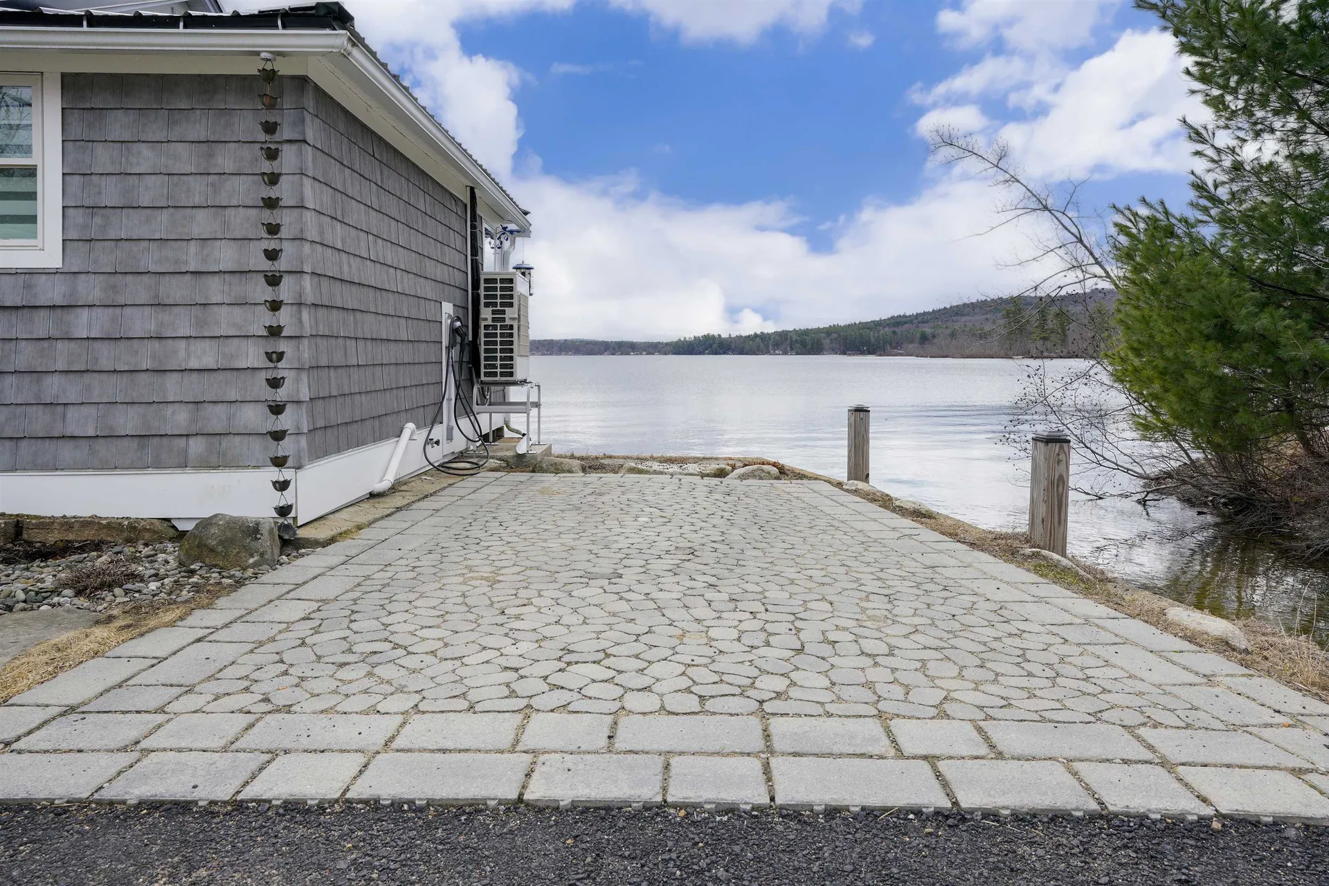 174-175 Lake Shore Drive Franklin NH 03235