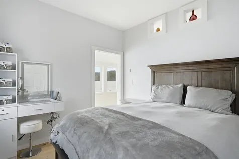 174-175 Lake Shore Drive Franklin NH 03235