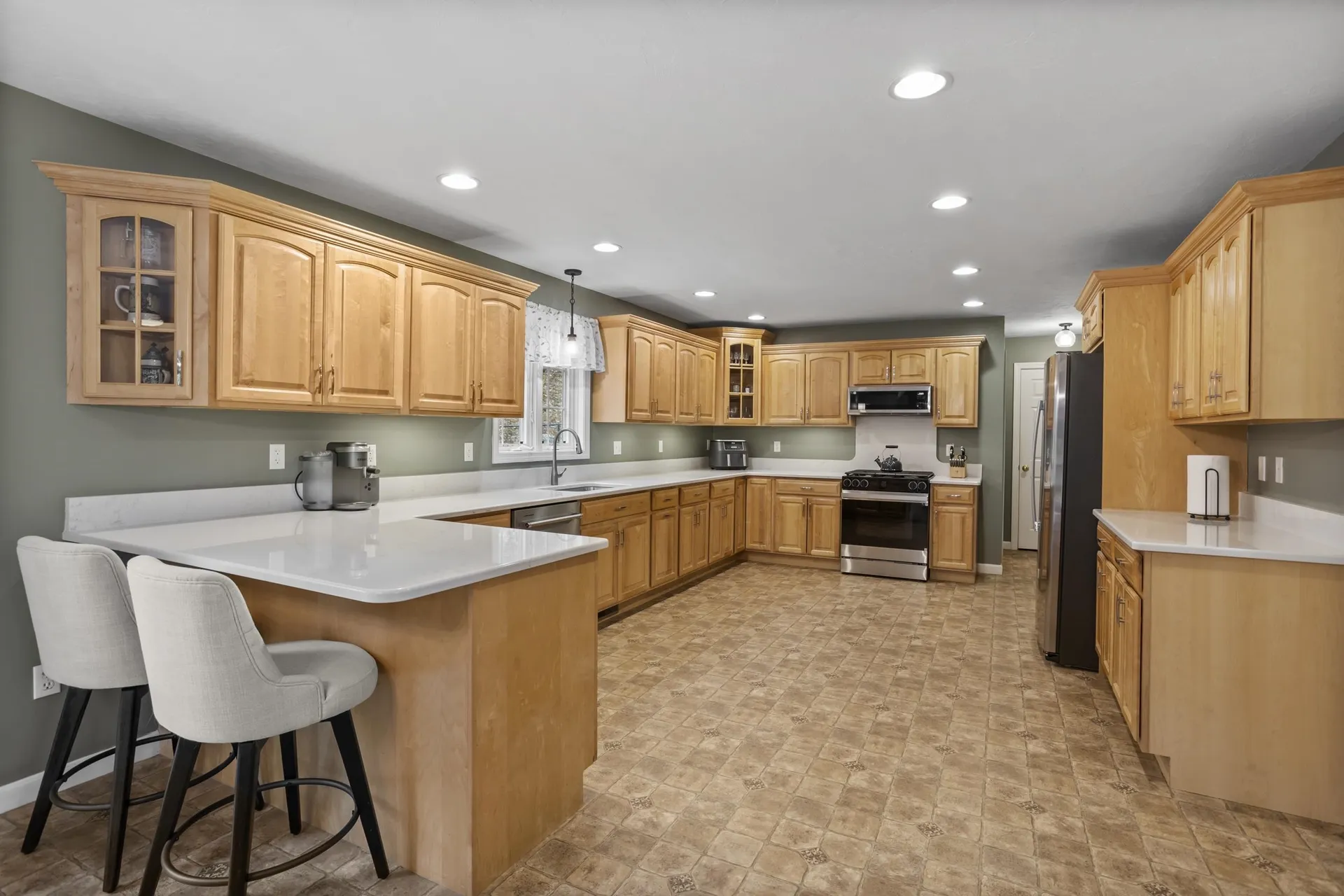 136 Wyndridge Circle Pelham NH 03076