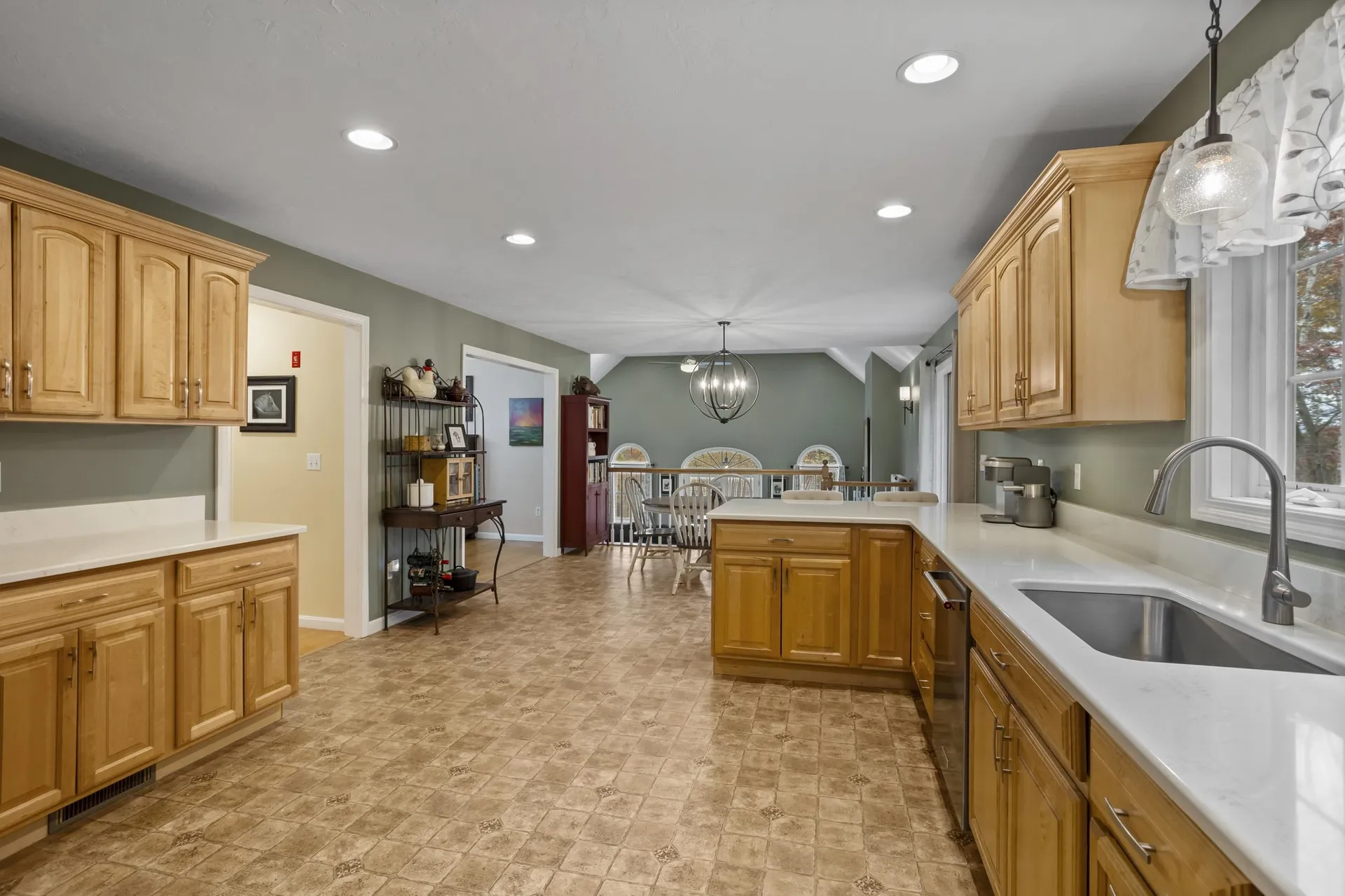 136 Wyndridge Circle Pelham NH 03076