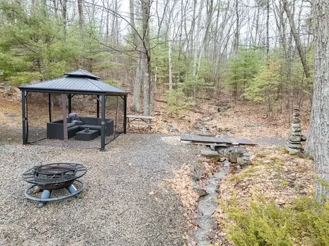 136 Wyndridge Circle Pelham NH 03076