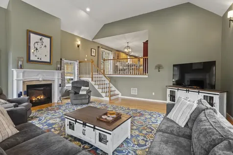 136 Wyndridge Circle Pelham NH 03076