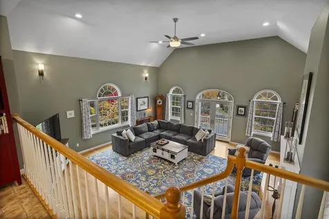 136 Wyndridge Circle Pelham NH 03076
