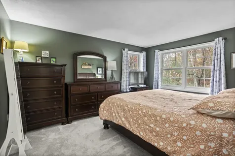 136 Wyndridge Circle Pelham NH 03076